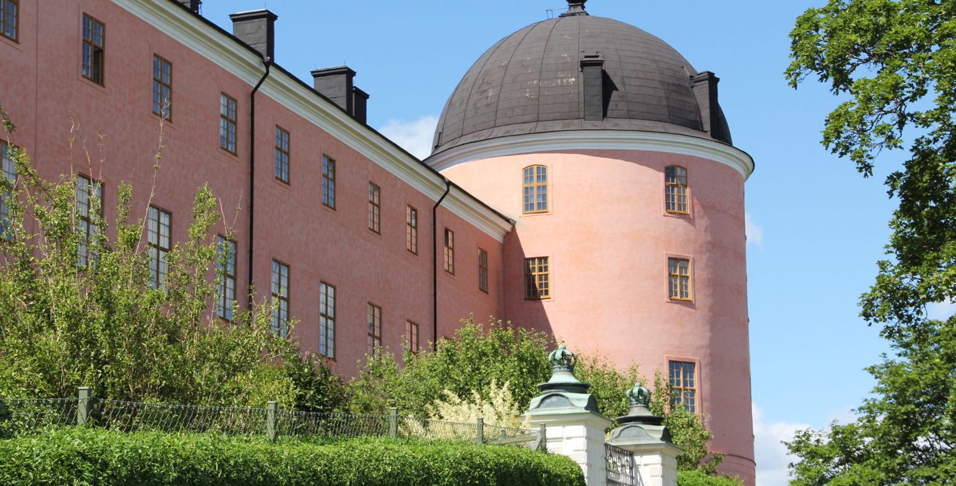 Uppsala slott, östra fasaden och norra tornet.